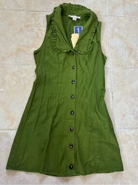 NEW Sleeveless Ruffle Collar Button-Front Dress in Olive Green